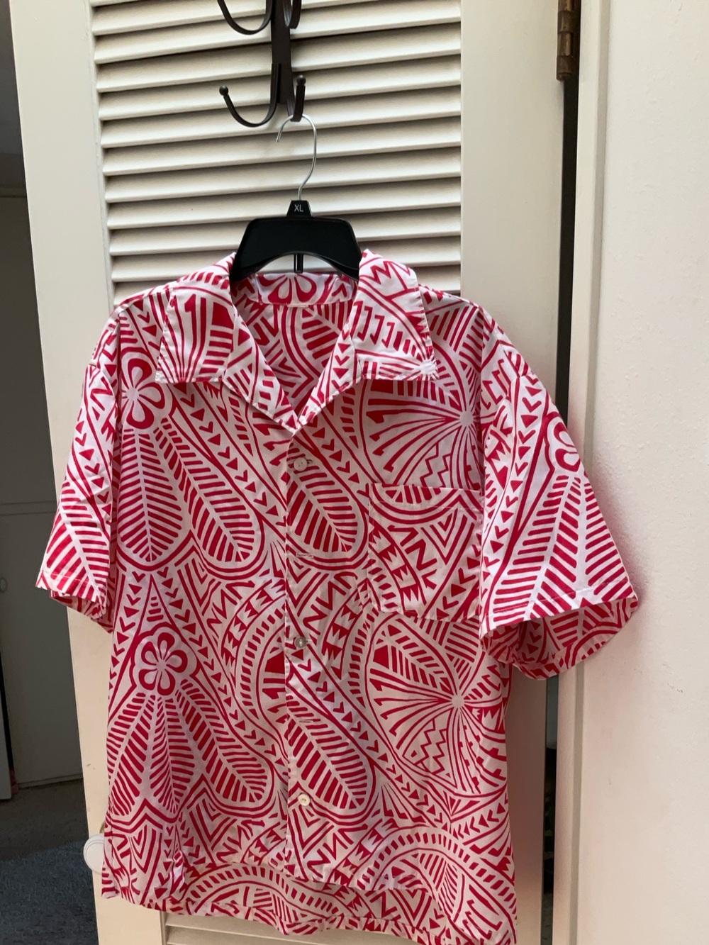 Men’s Polynesian button front shirt